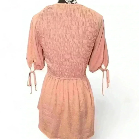 Oddi Women's Pink Smocked Tunic Blouse Size Small - Picture 2 of 5